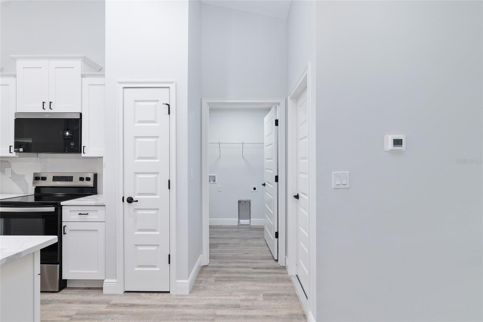 Image 25 of 45 For 595 Byrd Loop