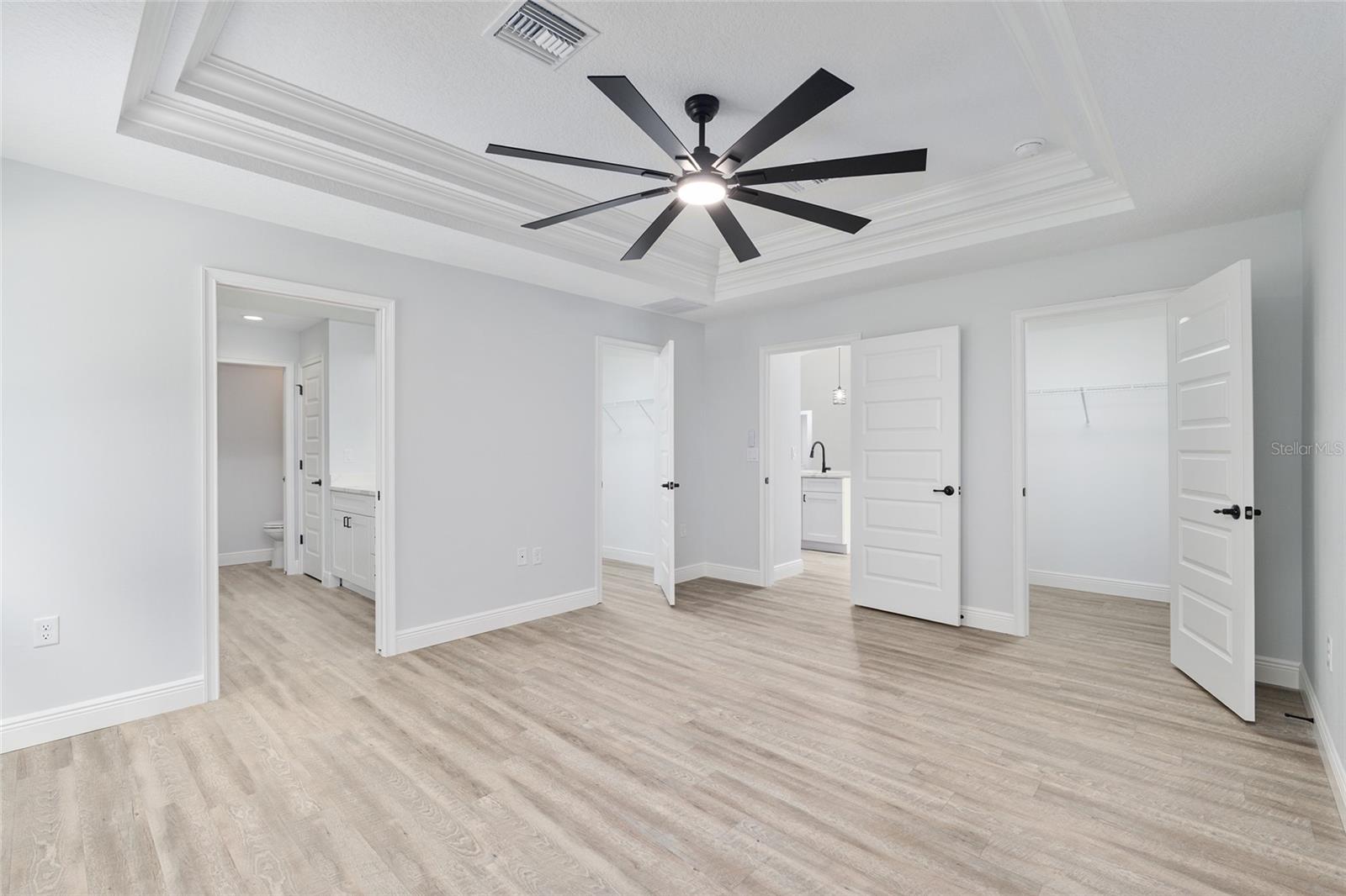 Image 32 of 45 For 595 Byrd Loop