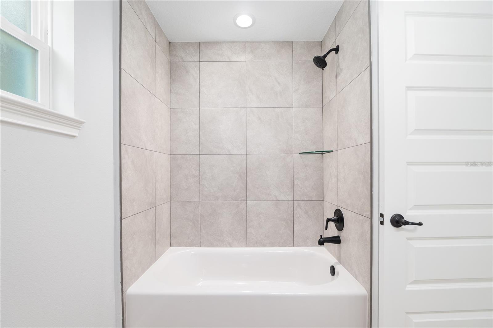 Image 38 of 45 For 595 Byrd Loop