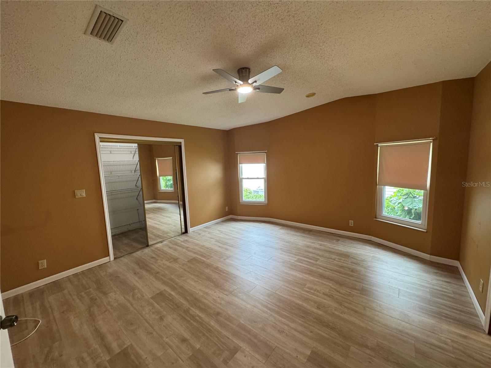 Image 10 of 20 For 25704 Oak Alley