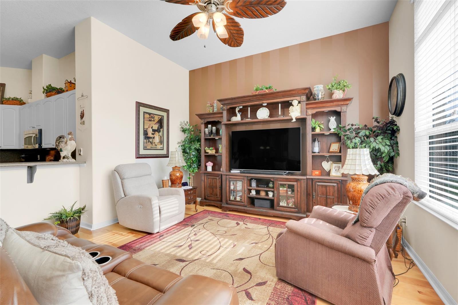 Image 12 of 40 For 27303 Stoney Brook Dr