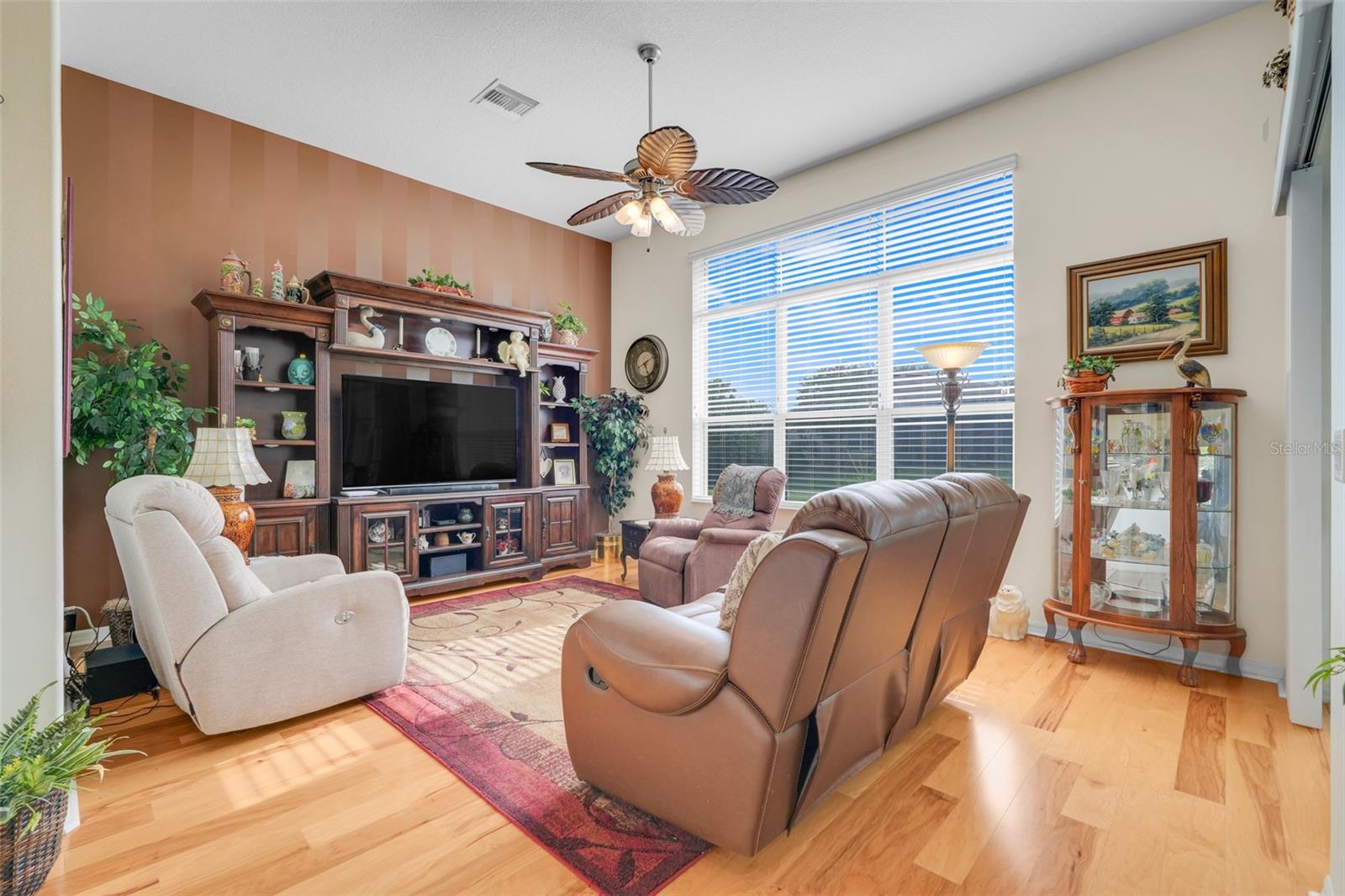 Image 13 of 40 For 27303 Stoney Brook Dr