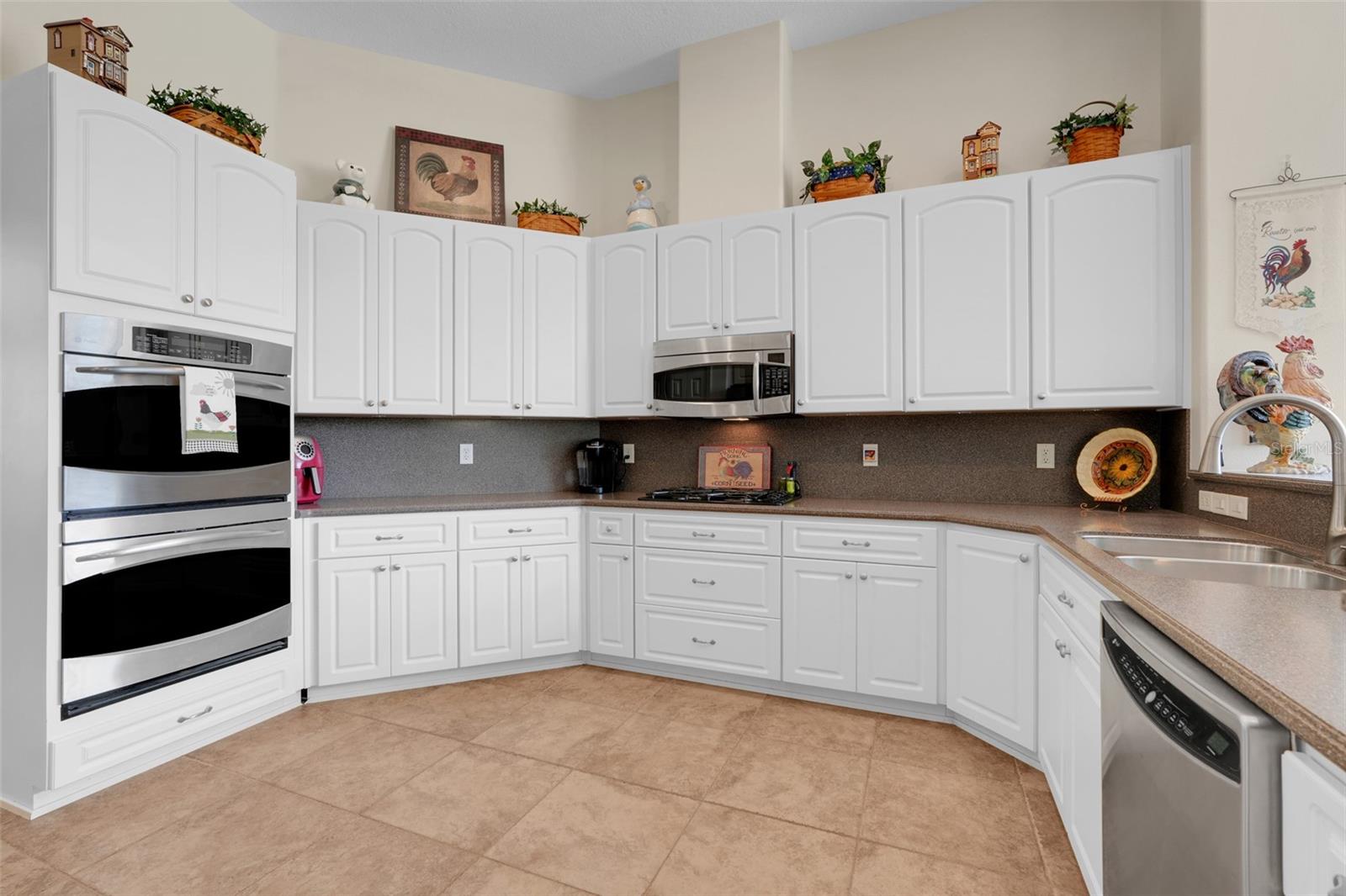 Image 16 of 40 For 27303 Stoney Brook Dr