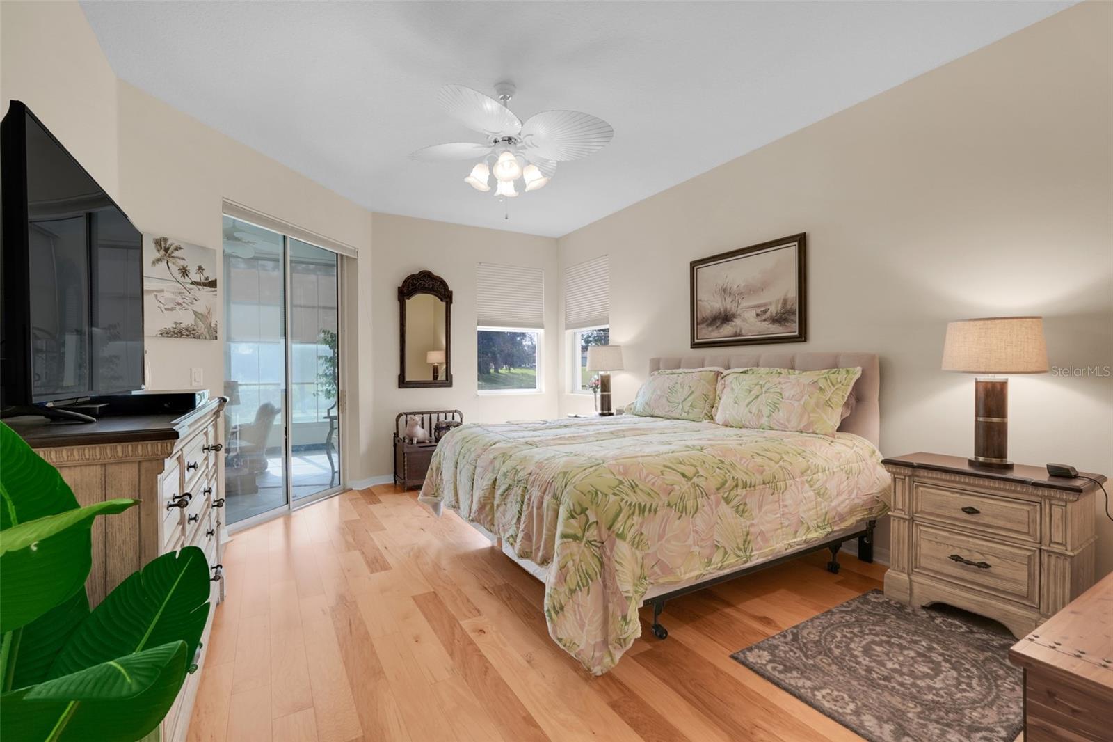 Image 22 of 40 For 27303 Stoney Brook Dr