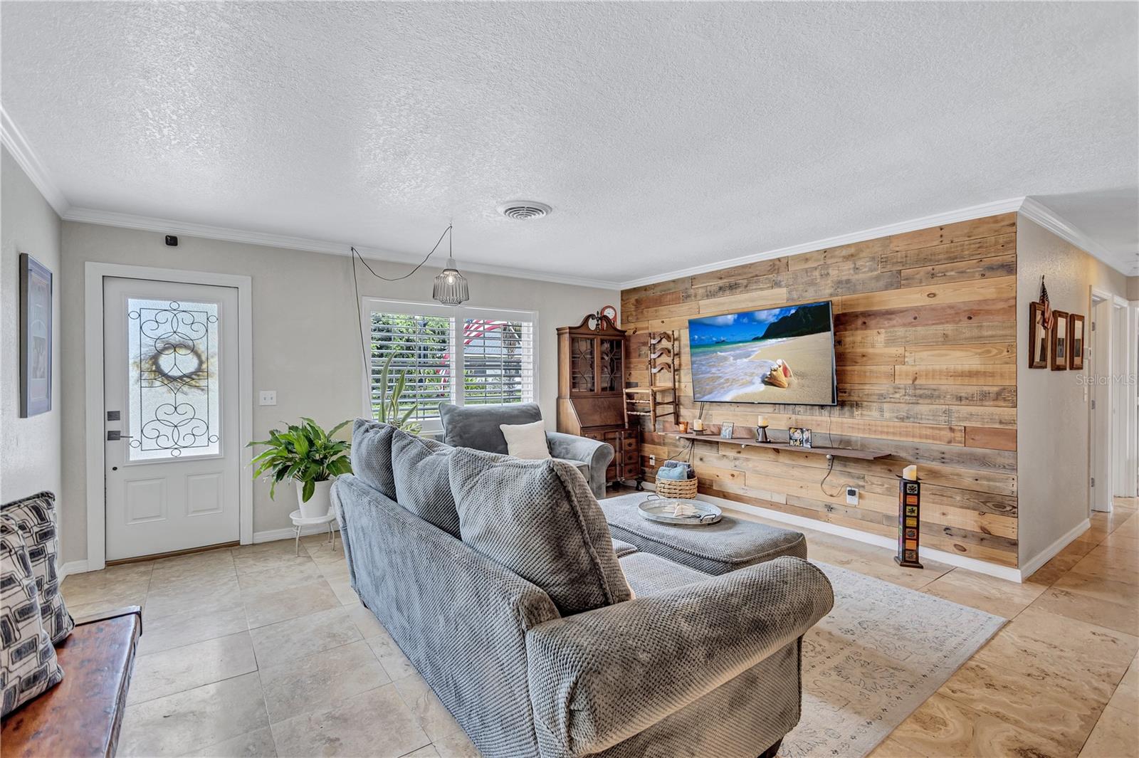 Image 14 of 67 For 5419 1st Avenue W
