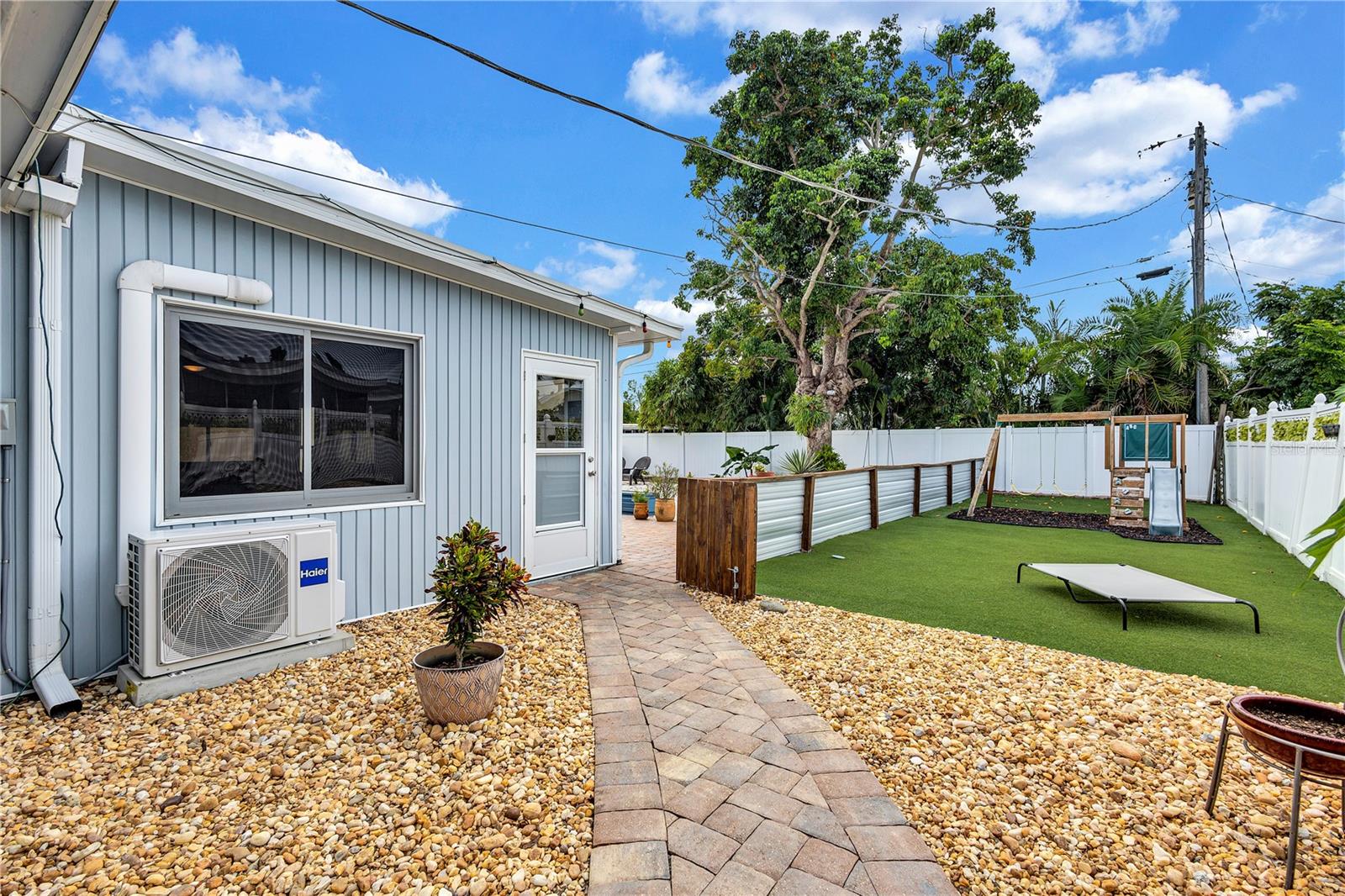 Image 47 of 67 For 5419 1st Avenue W