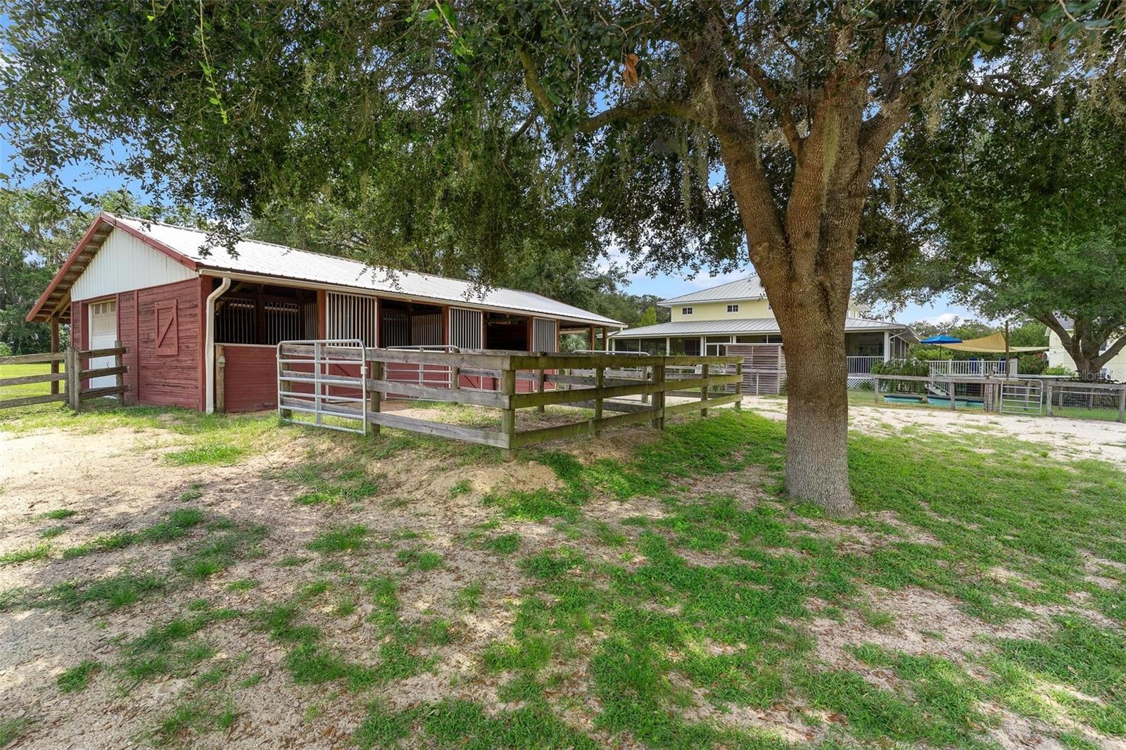 Image 72 of 94 For 18525 Lake Road