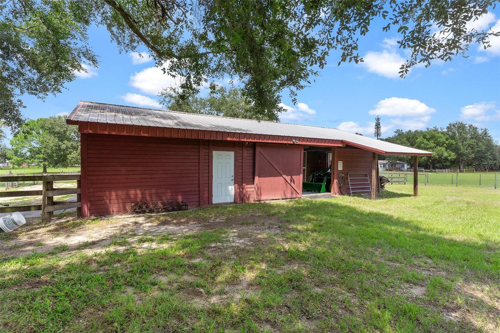 Image 80 of 94 For 18525 Lake Road