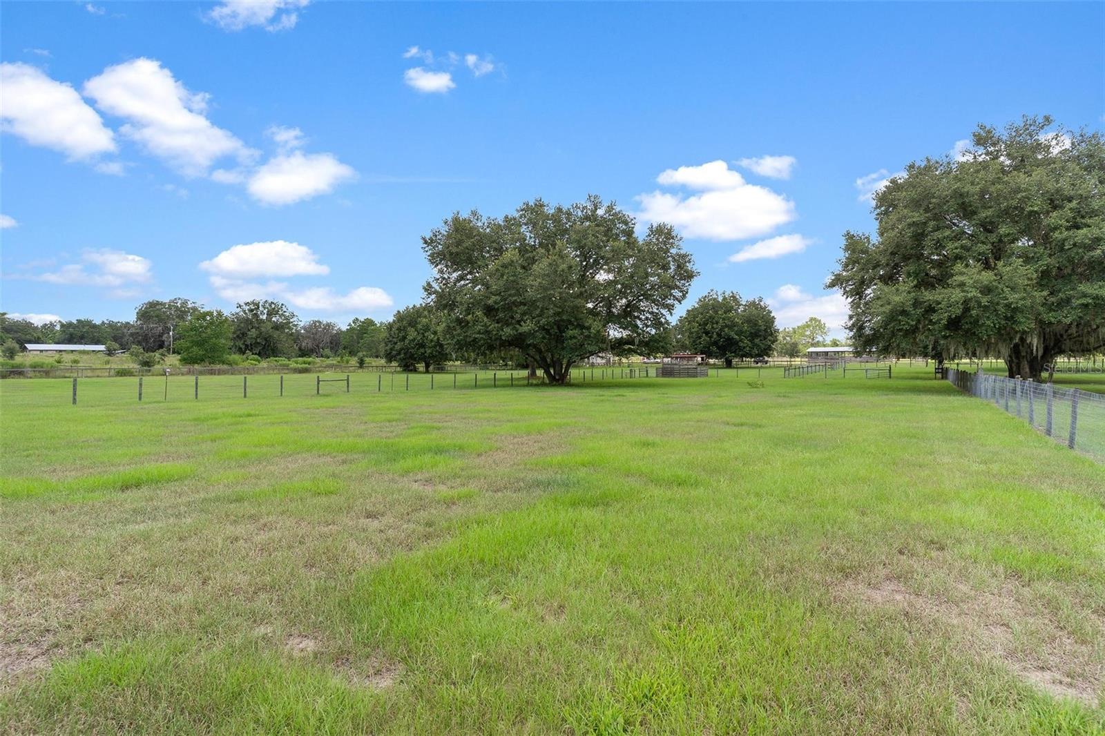 Image 81 of 94 For 18525 Lake Road