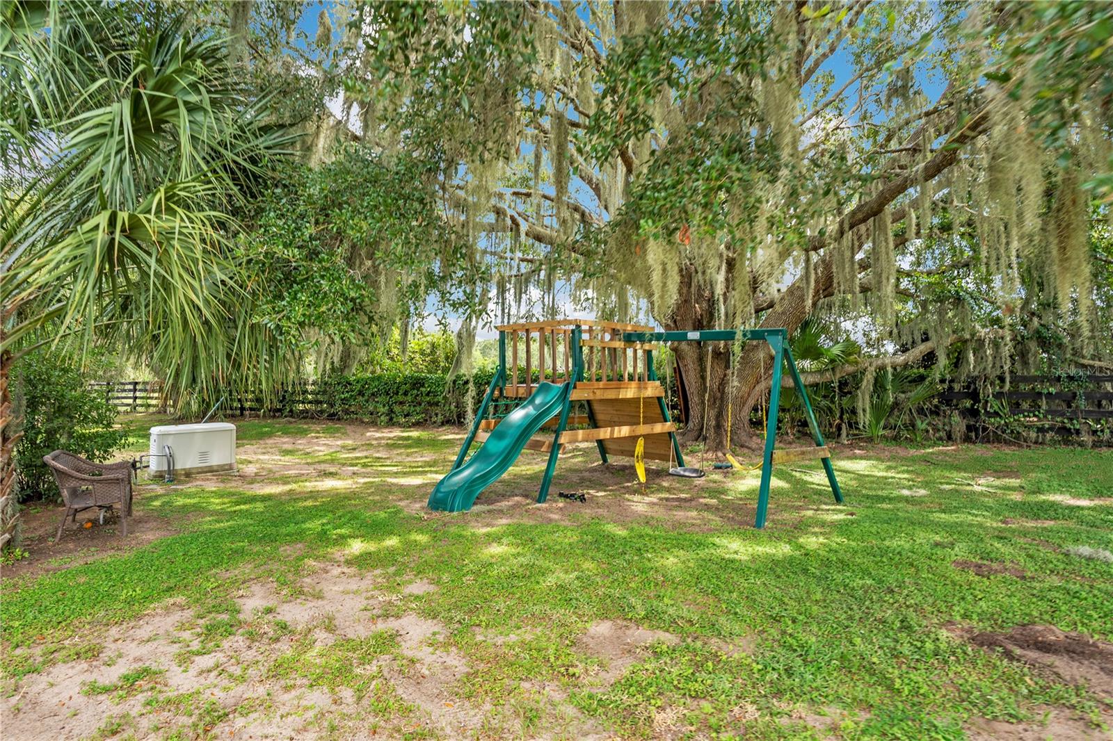 Image 74 of 90 For 5150 Banana Point Drive