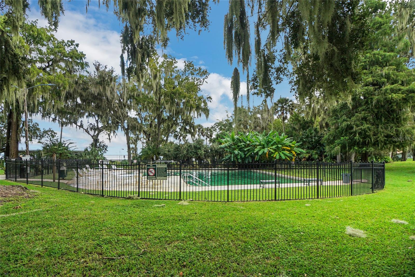 Image 46 of 49 For 5 Magnolia Lane