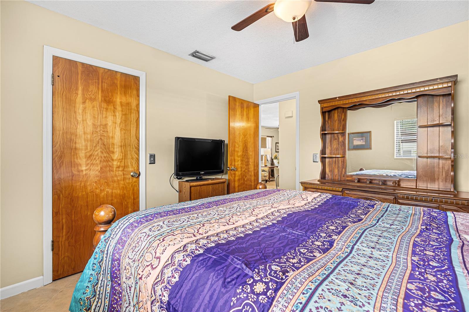 Image 18 of 40 For 1119 Cr 457  