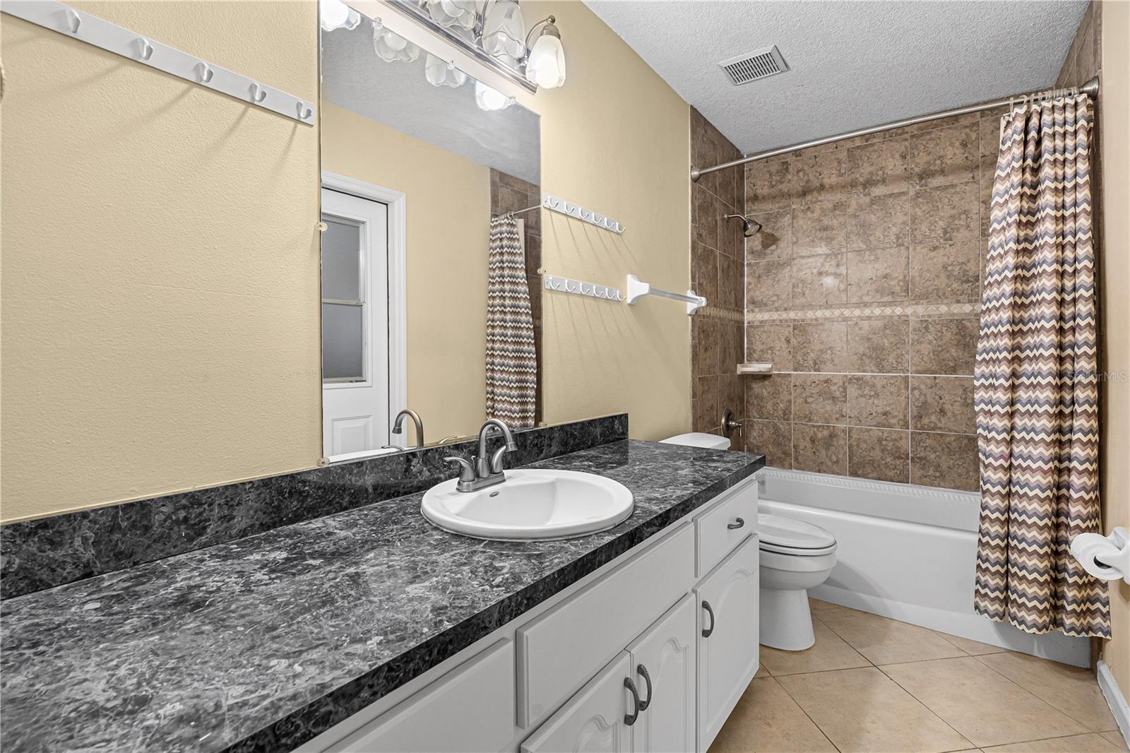 Image 21 of 40 For 1119 Cr 457  