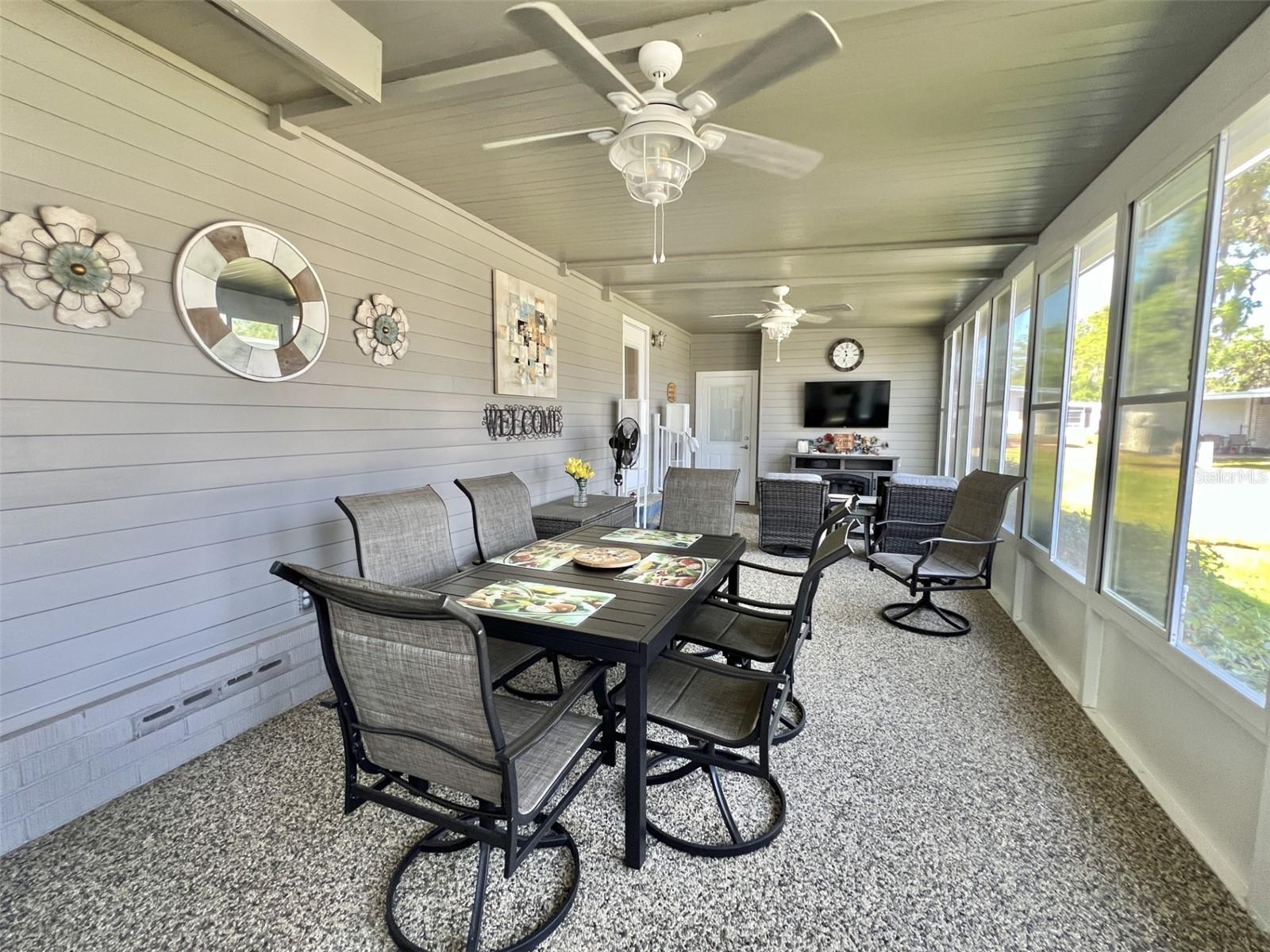 Image 70 of 74 For 207 Hawthorne Boulevard