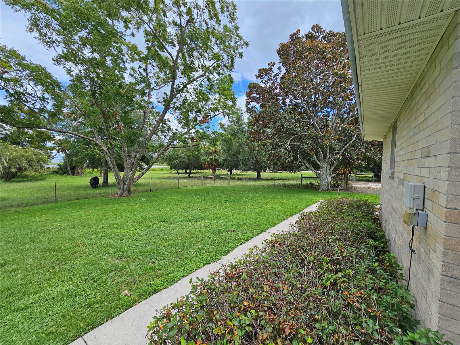 Image 17 of 20 For 18228 Kirk Island Lane A