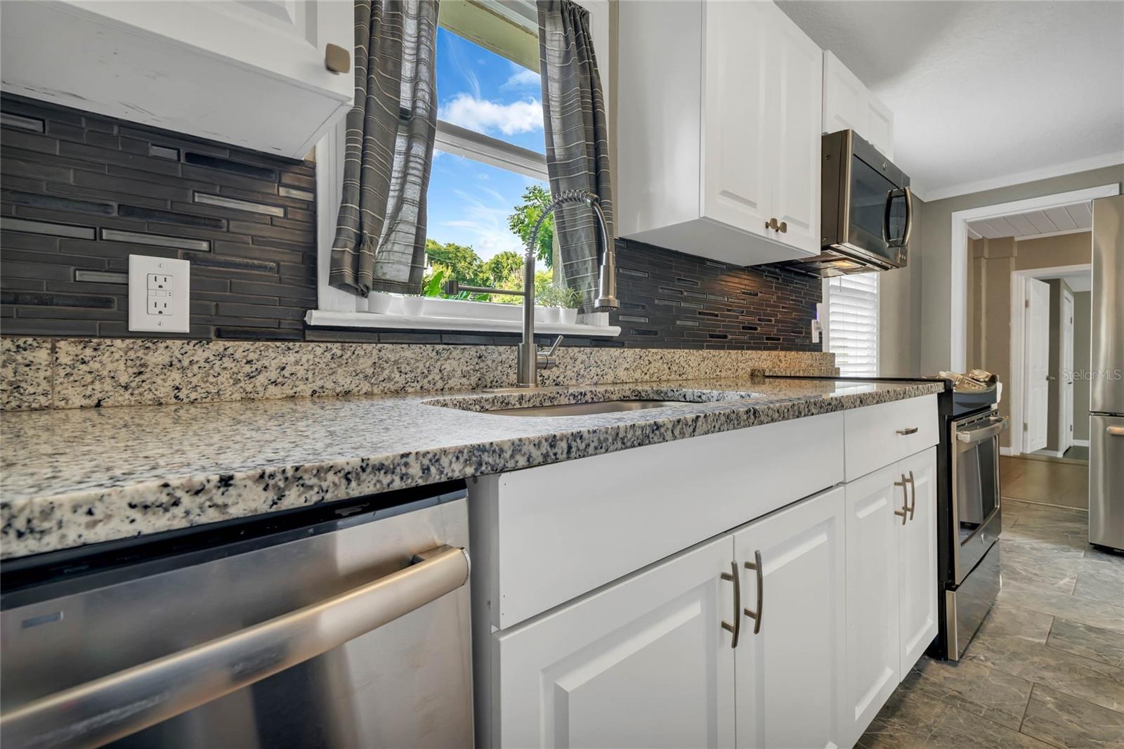 Image 10 of 19 For 4080 Close Ct