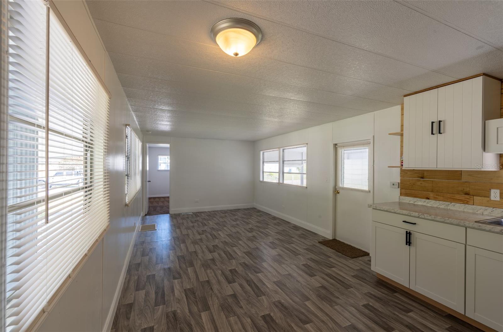 Image 8 of 36 For 17332 Orange Court