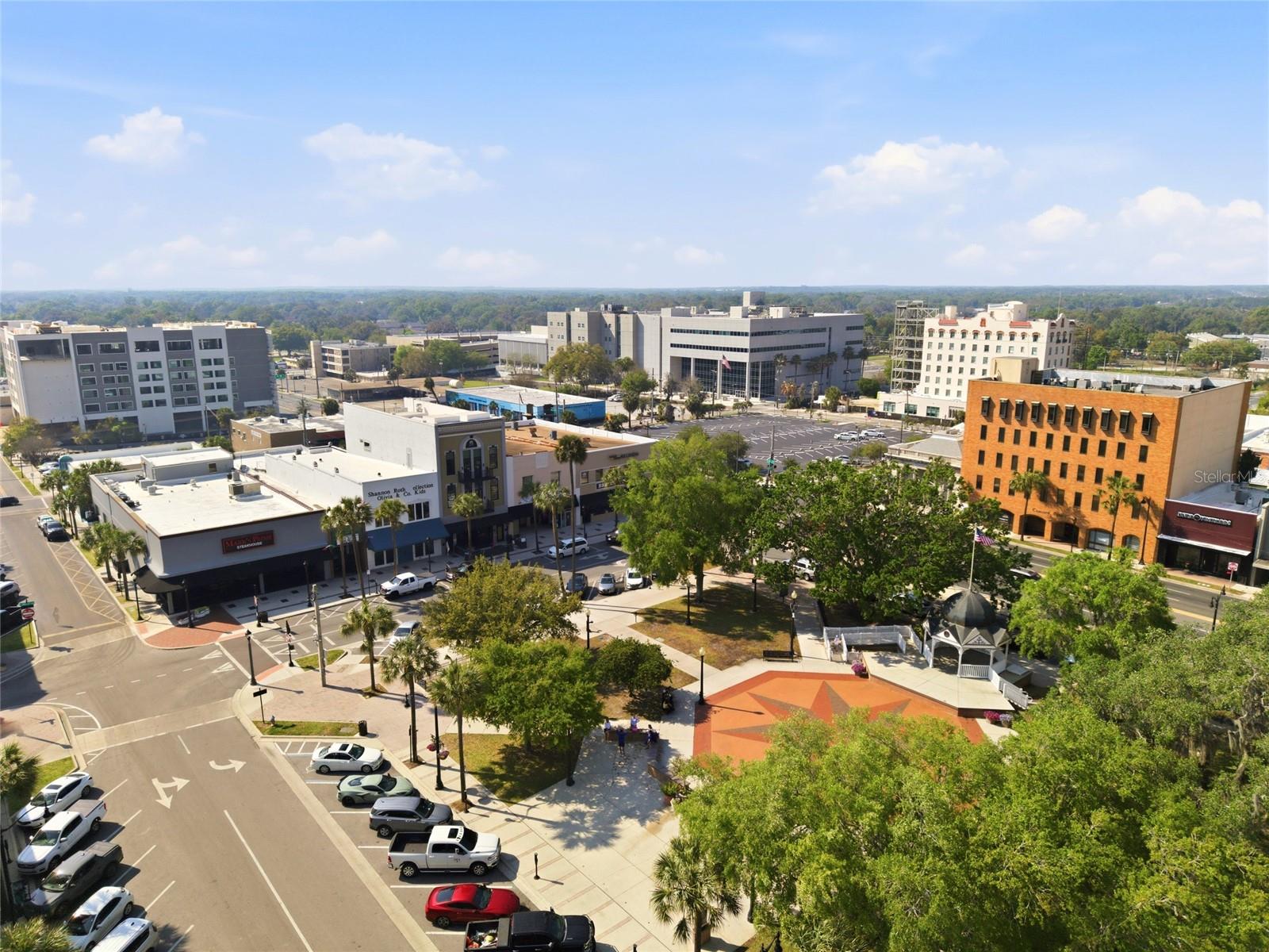 Image 28 of 34 For 14919 46th Circle