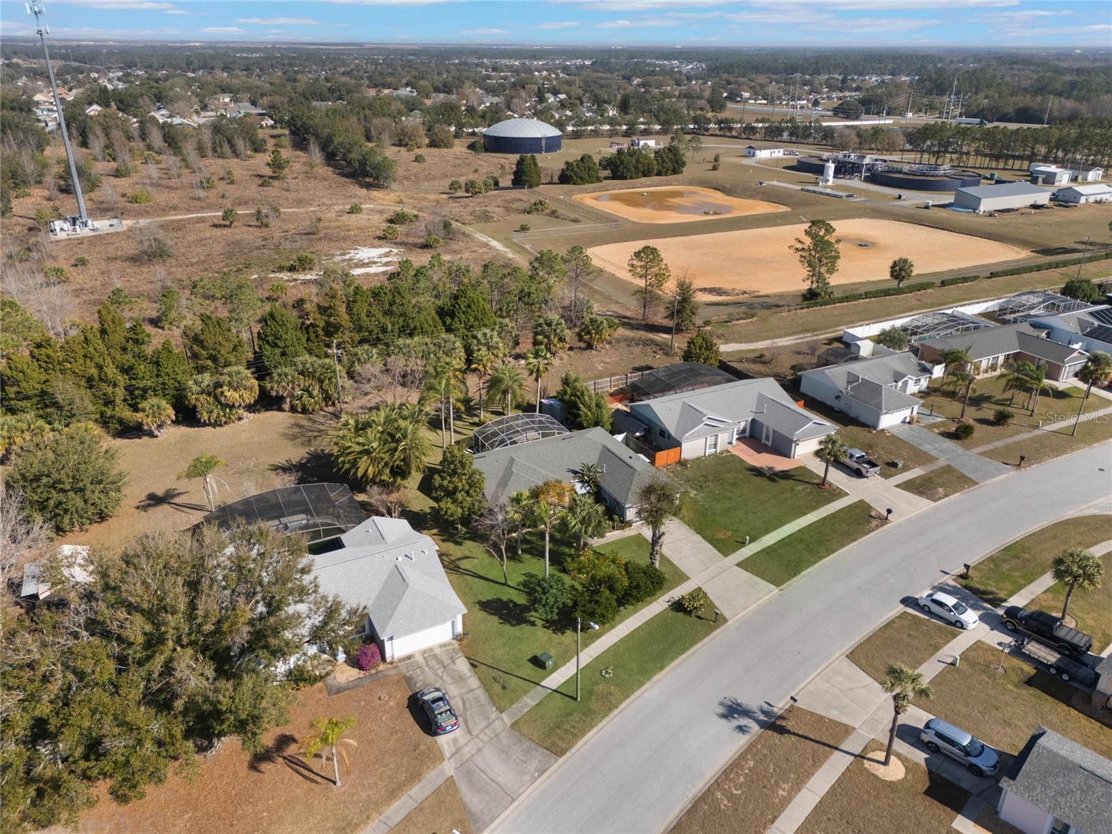 Image 47 of 53 For 15729 Greater Groves Boulevard