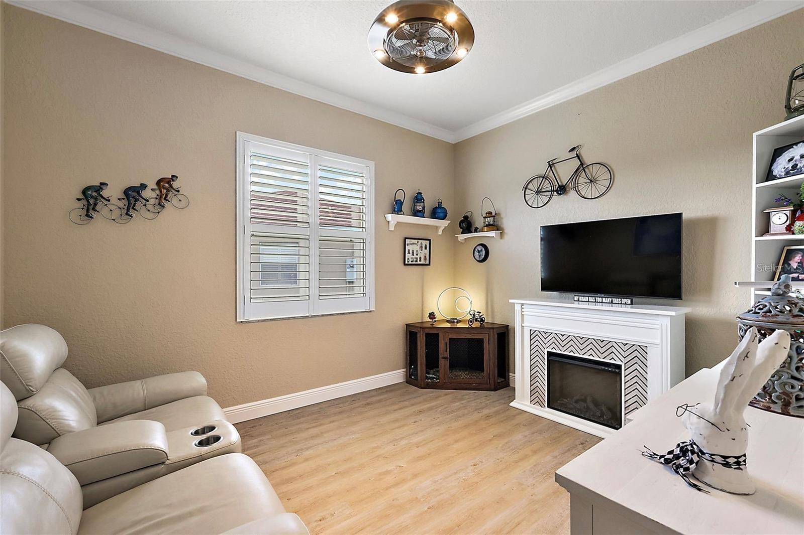 Image 12 of 25 For 10199 Mainsail Drive