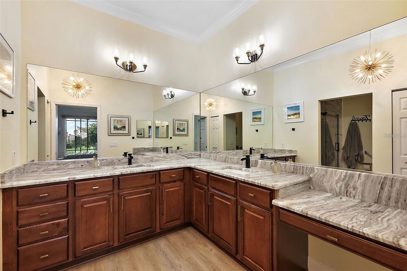 Image 17 of 25 For 10199 Mainsail Drive