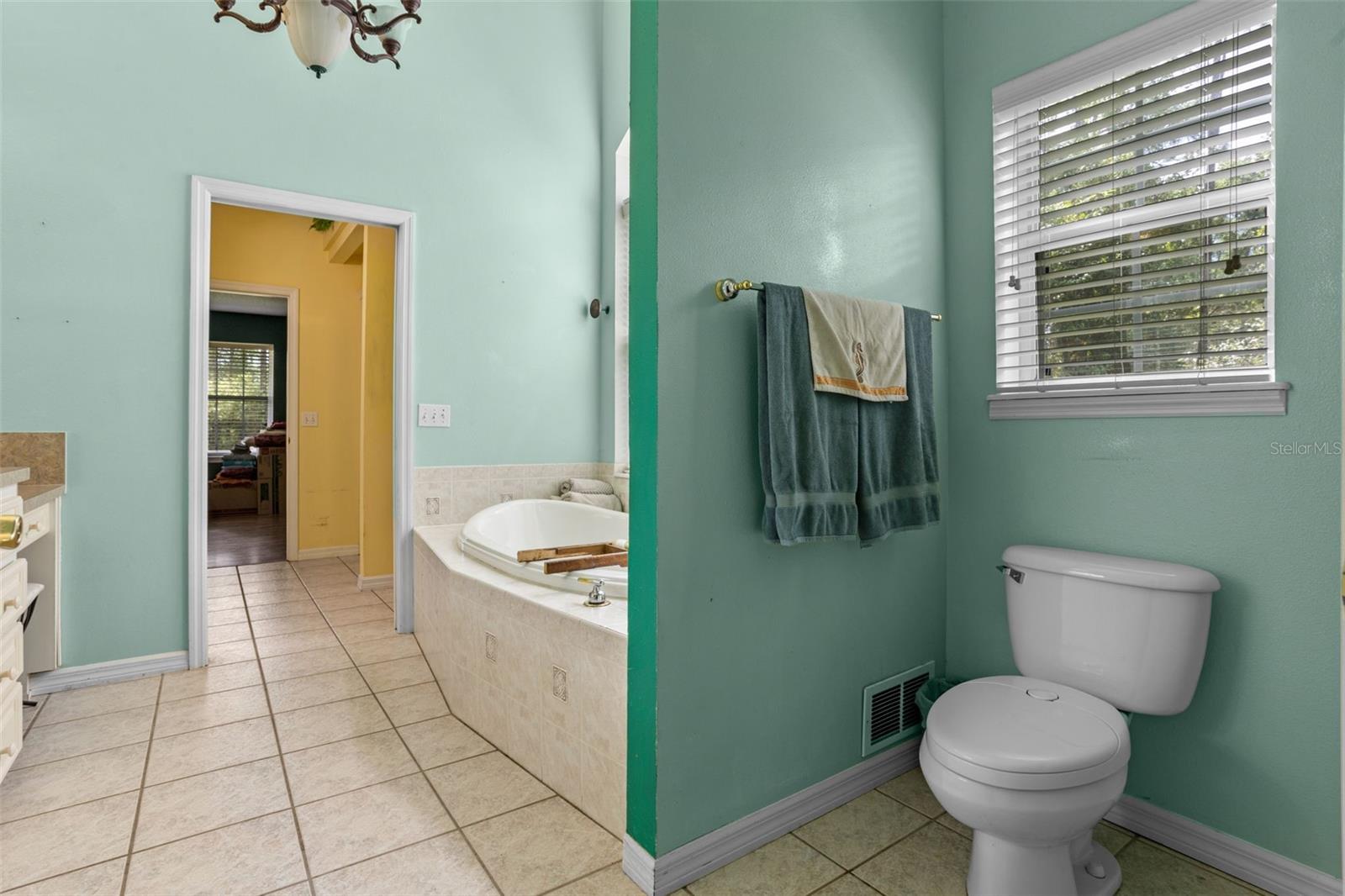 Image 25 of 60 For 1467 Cr 543a