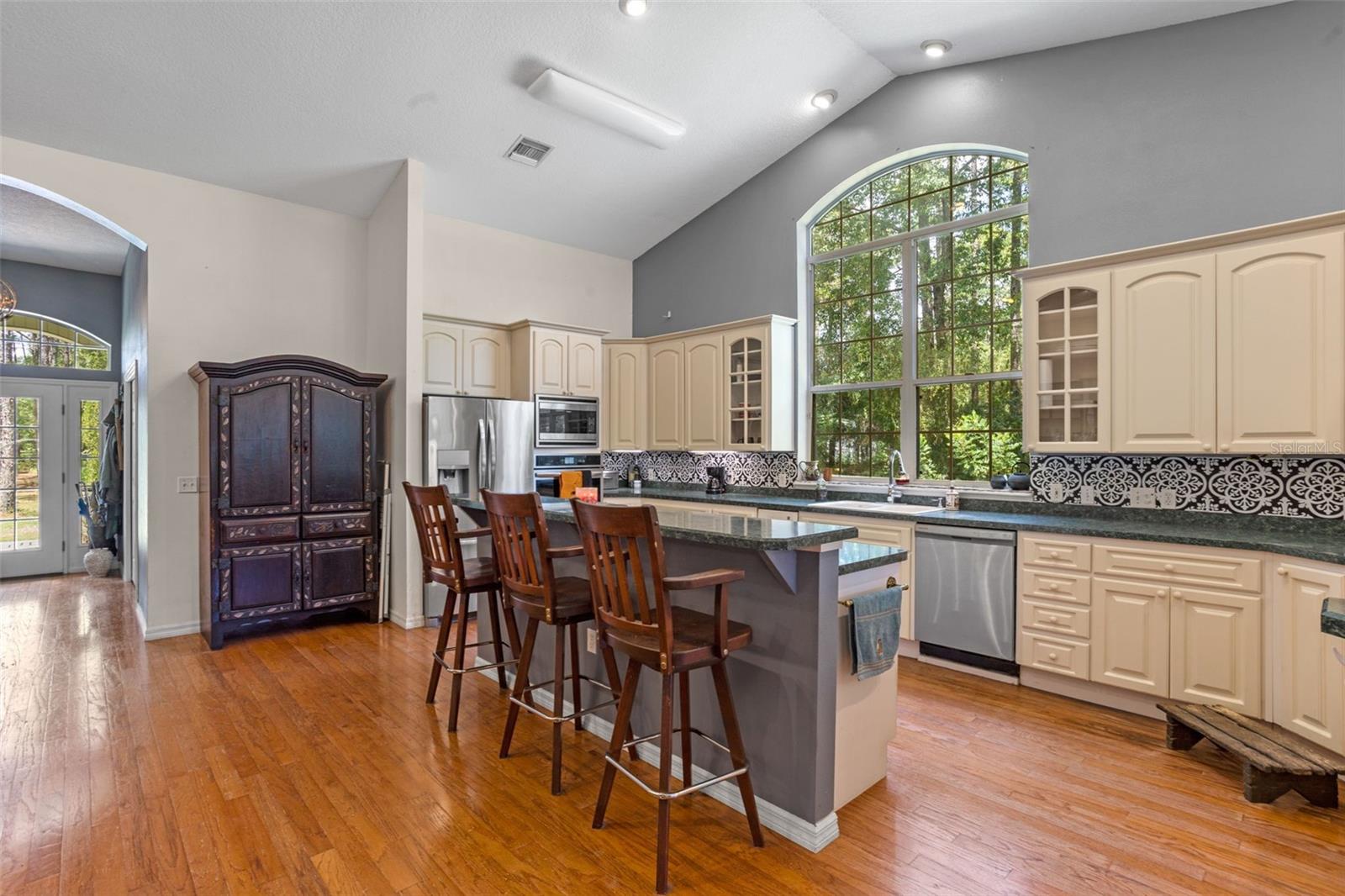 Image 9 of 60 For 1467 Cr 543a