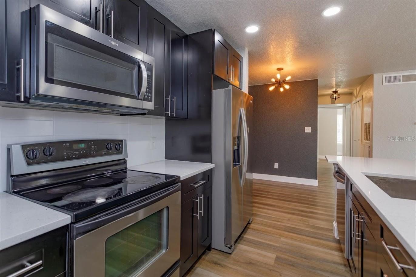 Image 16 of 18 For 4400 Thornbriar Lane 101a
