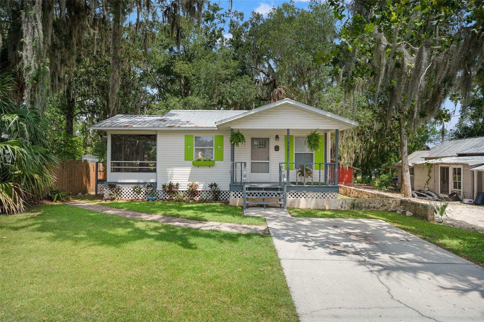 Image 2 of 31 For 310 Dampier Street