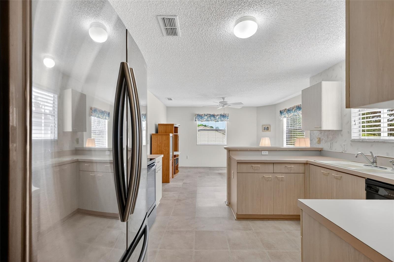 Image 11 of 32 For 680 San Pedro Drive