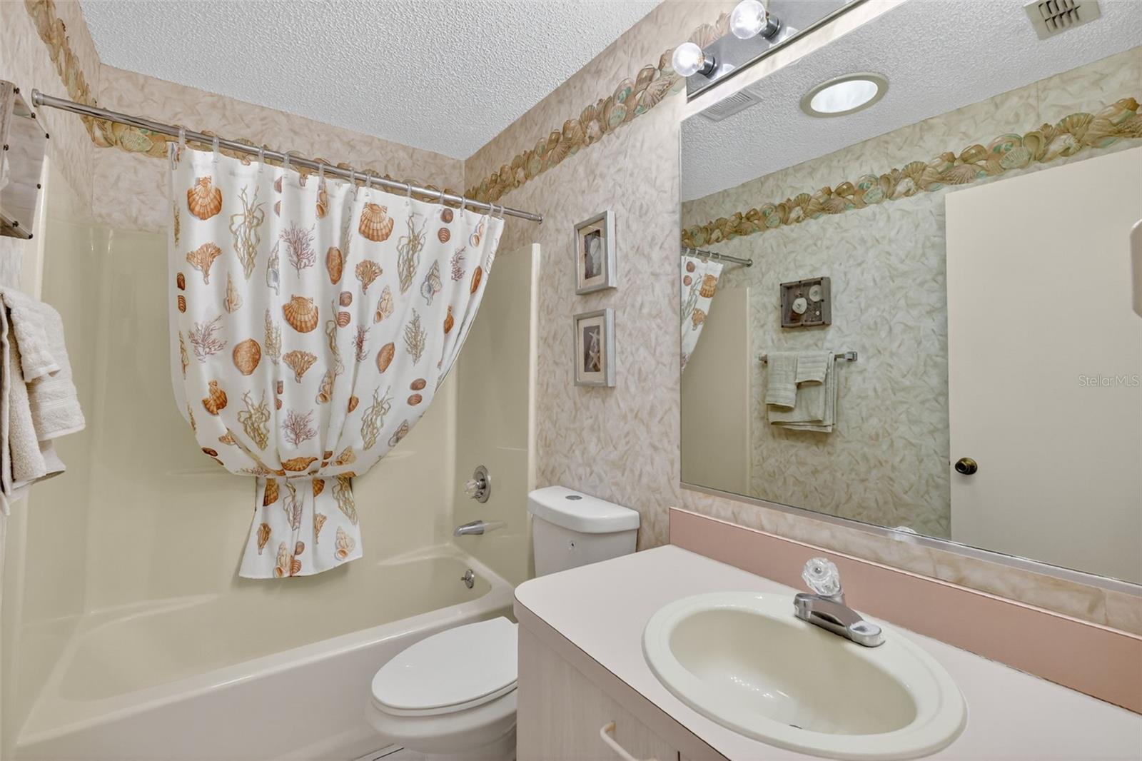 Image 20 of 32 For 680 San Pedro Drive