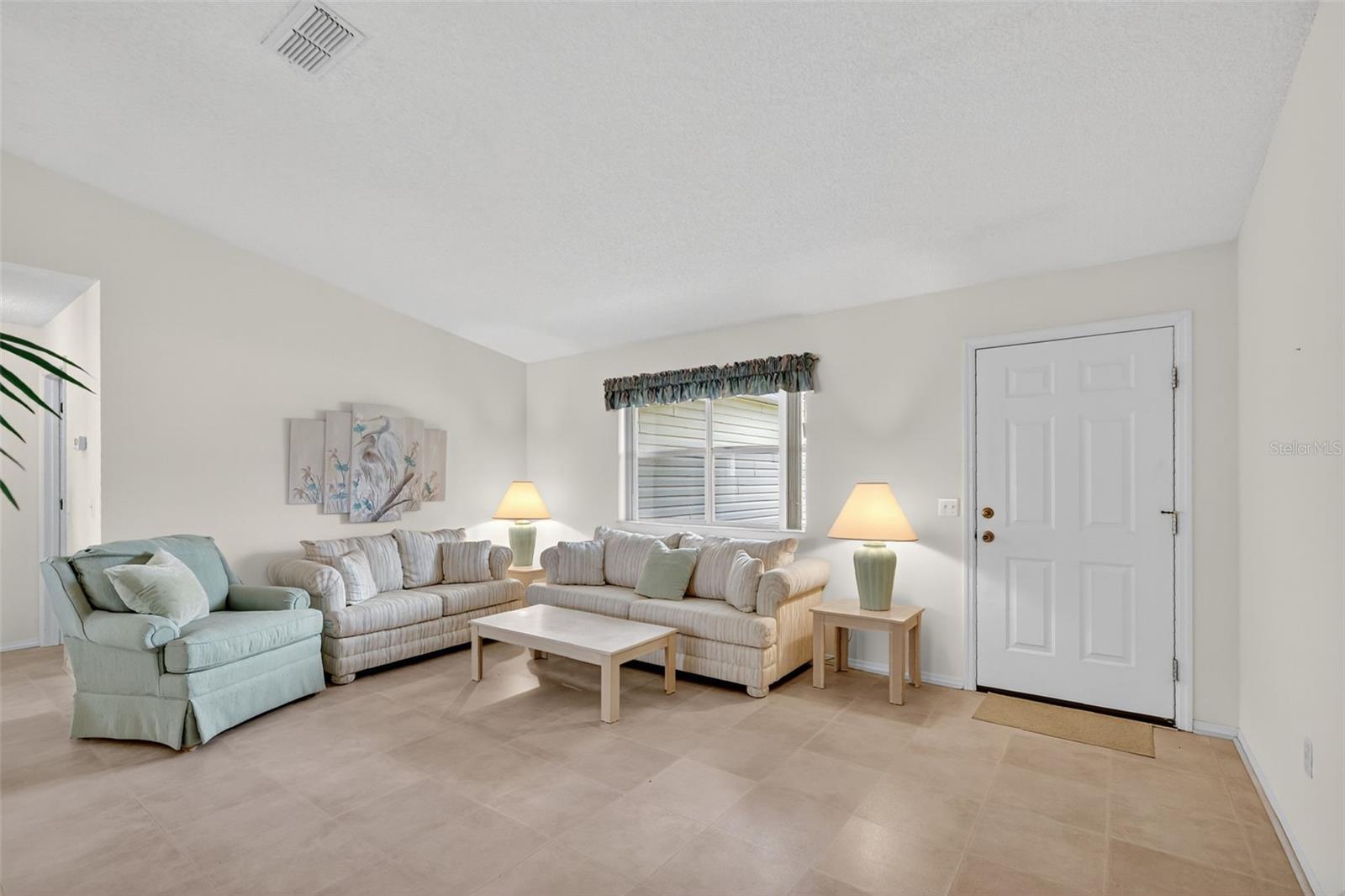 Image 3 of 32 For 680 San Pedro Drive