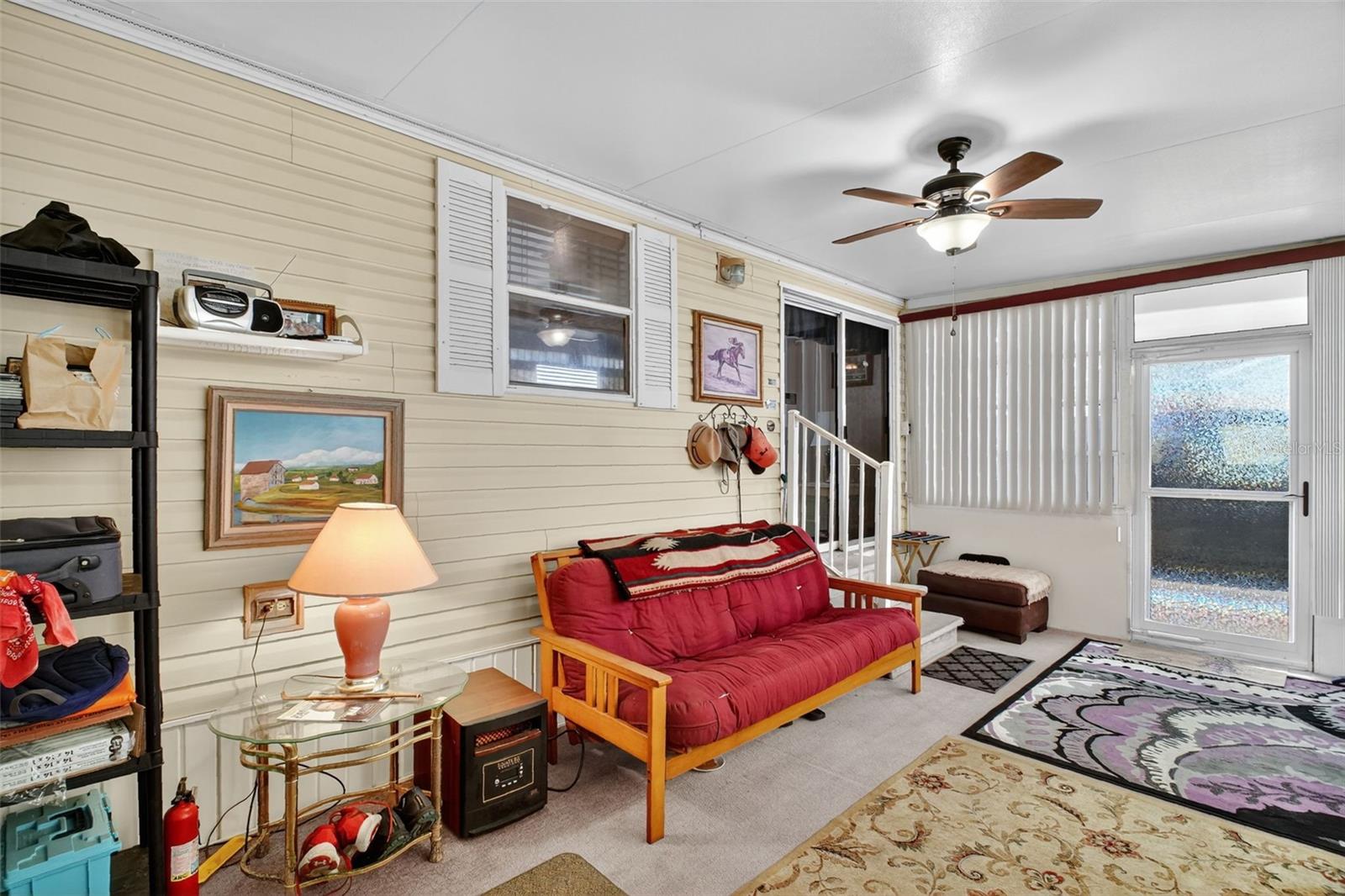 Image 8 of 26 For 38213 Oriole Way