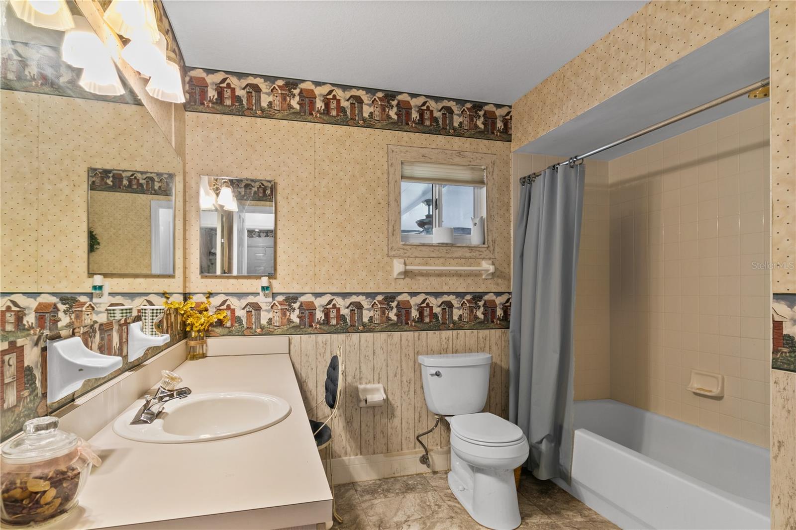 Image 20 of 48 For 9674 174th Loop