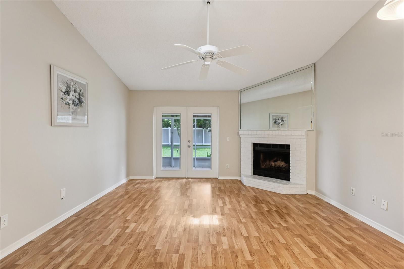 Image 14 of 43 For 5122 Lazy Oaks Drive 5122