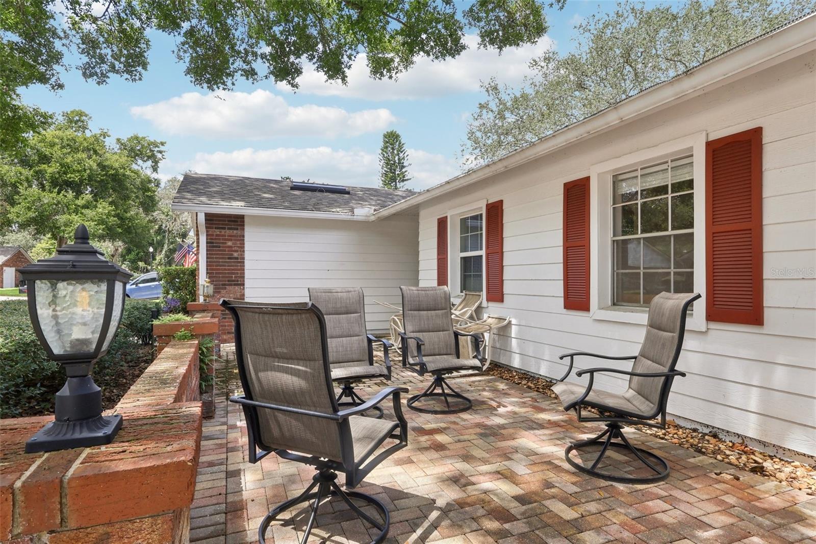 Image 4 of 43 For 5122 Lazy Oaks Drive 5122