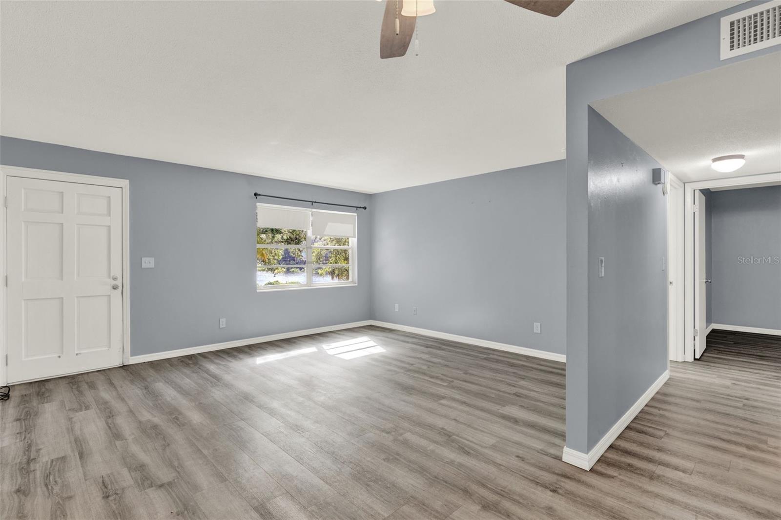 Image 4 of 15 For 75 Sunnyside Drive 75