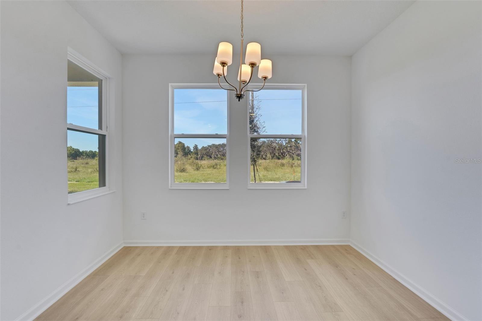 Image 16 of 31 For 252 Meredith Boulevard