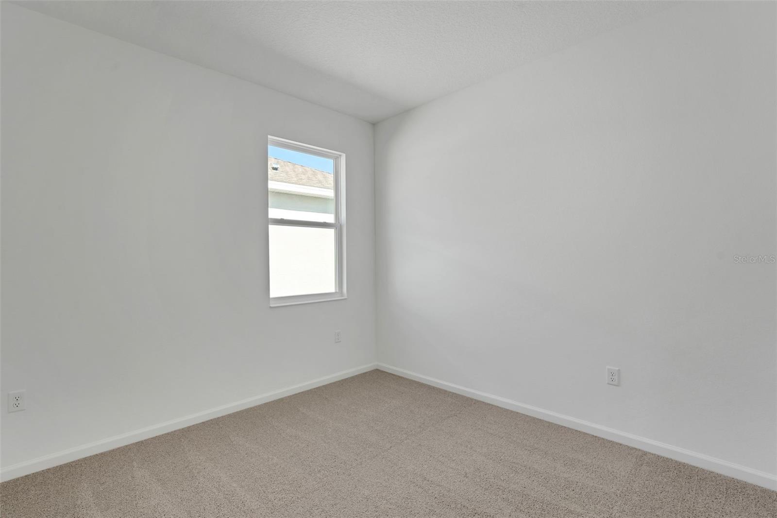 Image 18 of 31 For 252 Meredith Boulevard