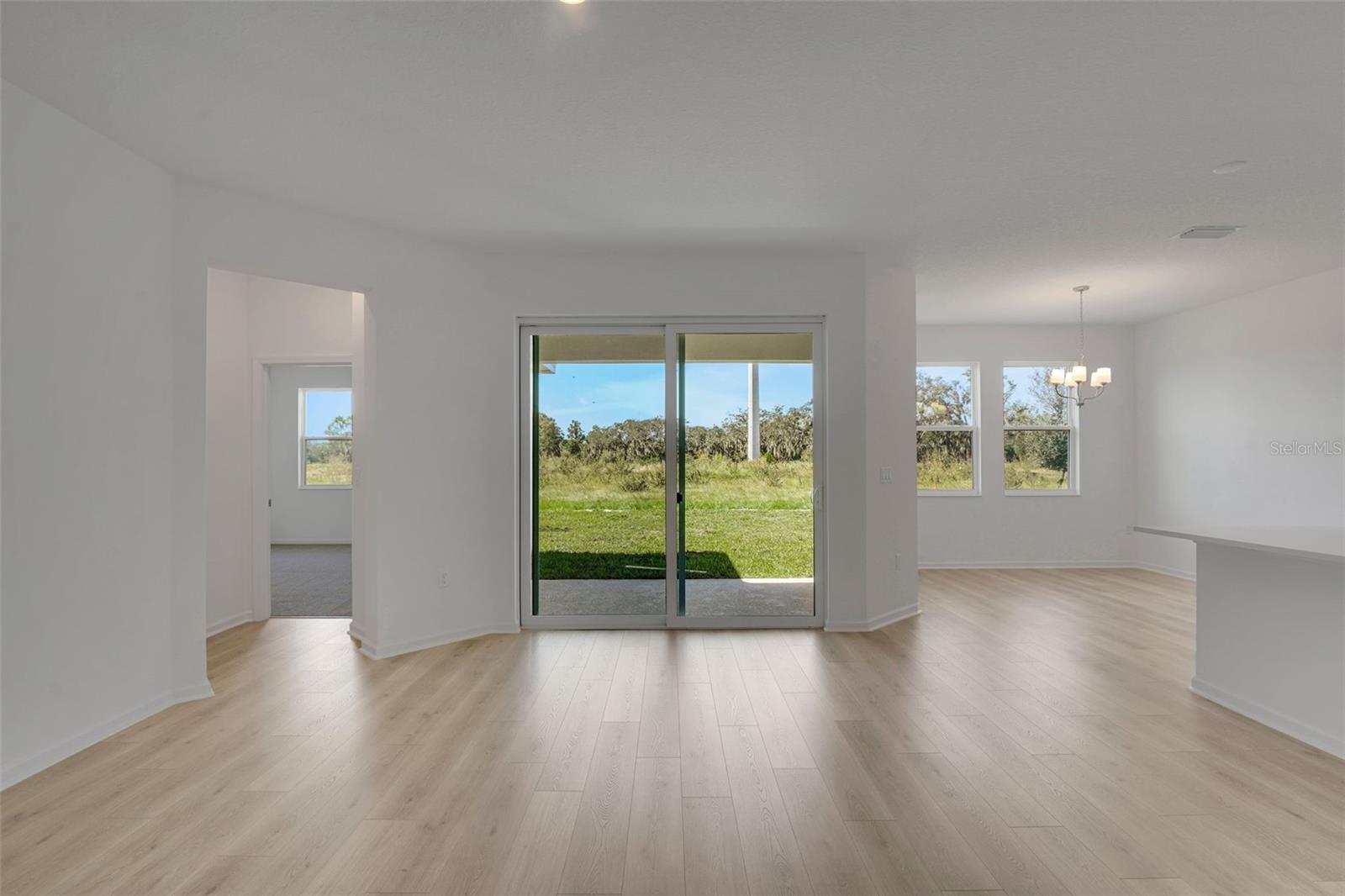 Image 20 of 31 For 252 Meredith Boulevard