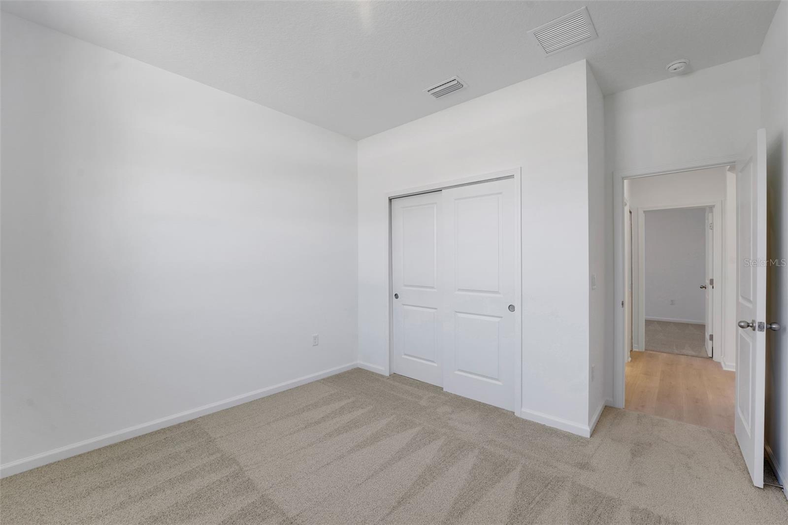 Image 6 of 31 For 252 Meredith Boulevard