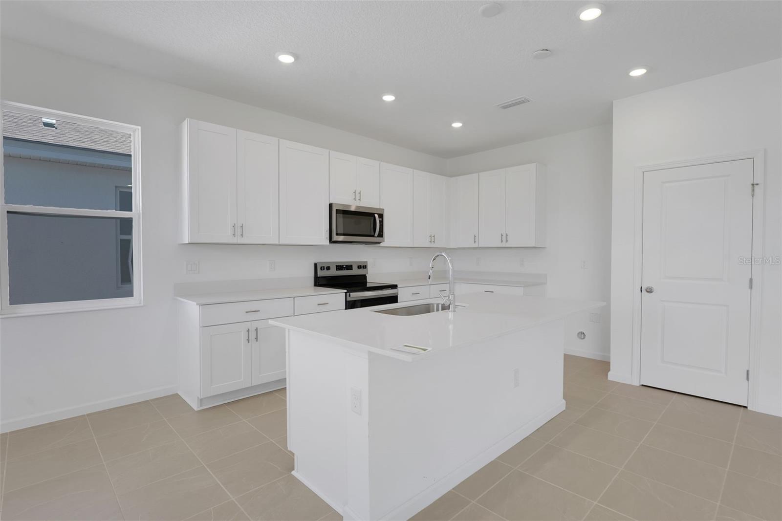 Image 37 of 44 For 256 Meredith Boulevard