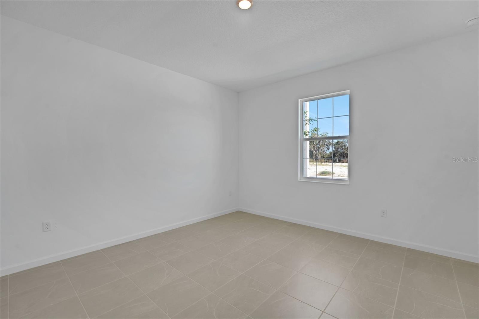 Image 7 of 44 For 256 Meredith Boulevard