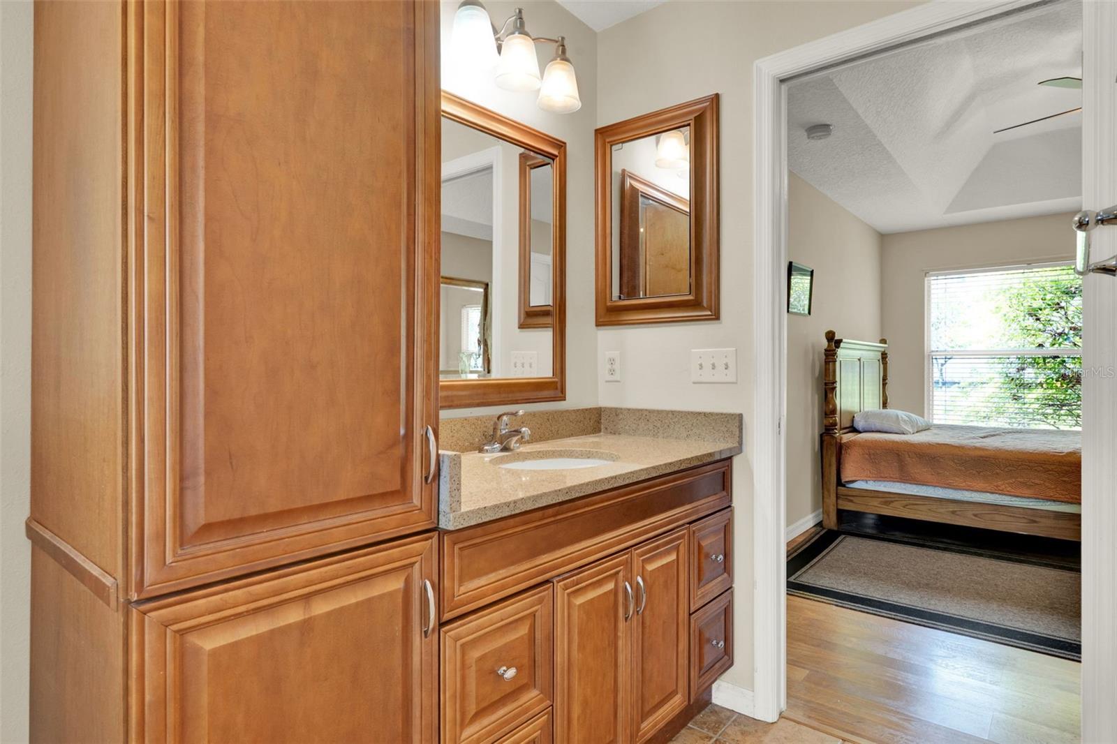 Image 19 of 27 For 718 Grisham Street