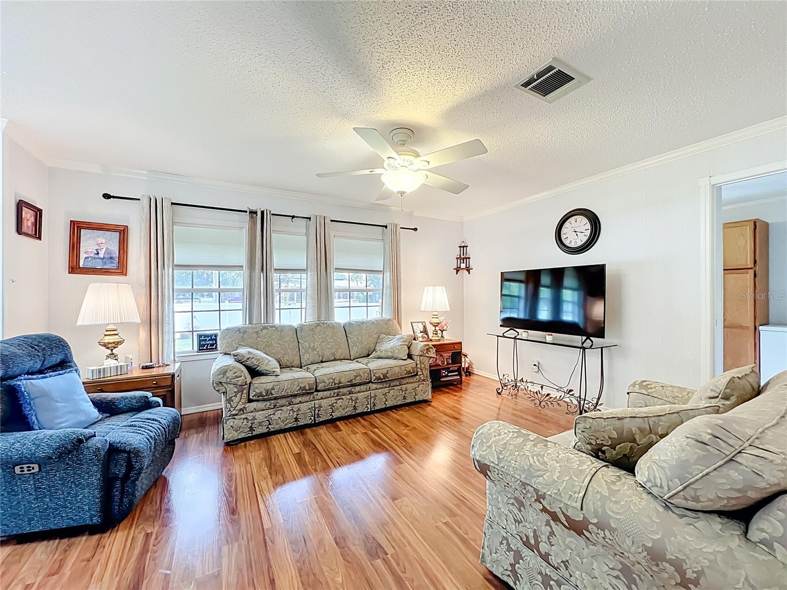 Image 16 of 45 For 1019 Capella Drive