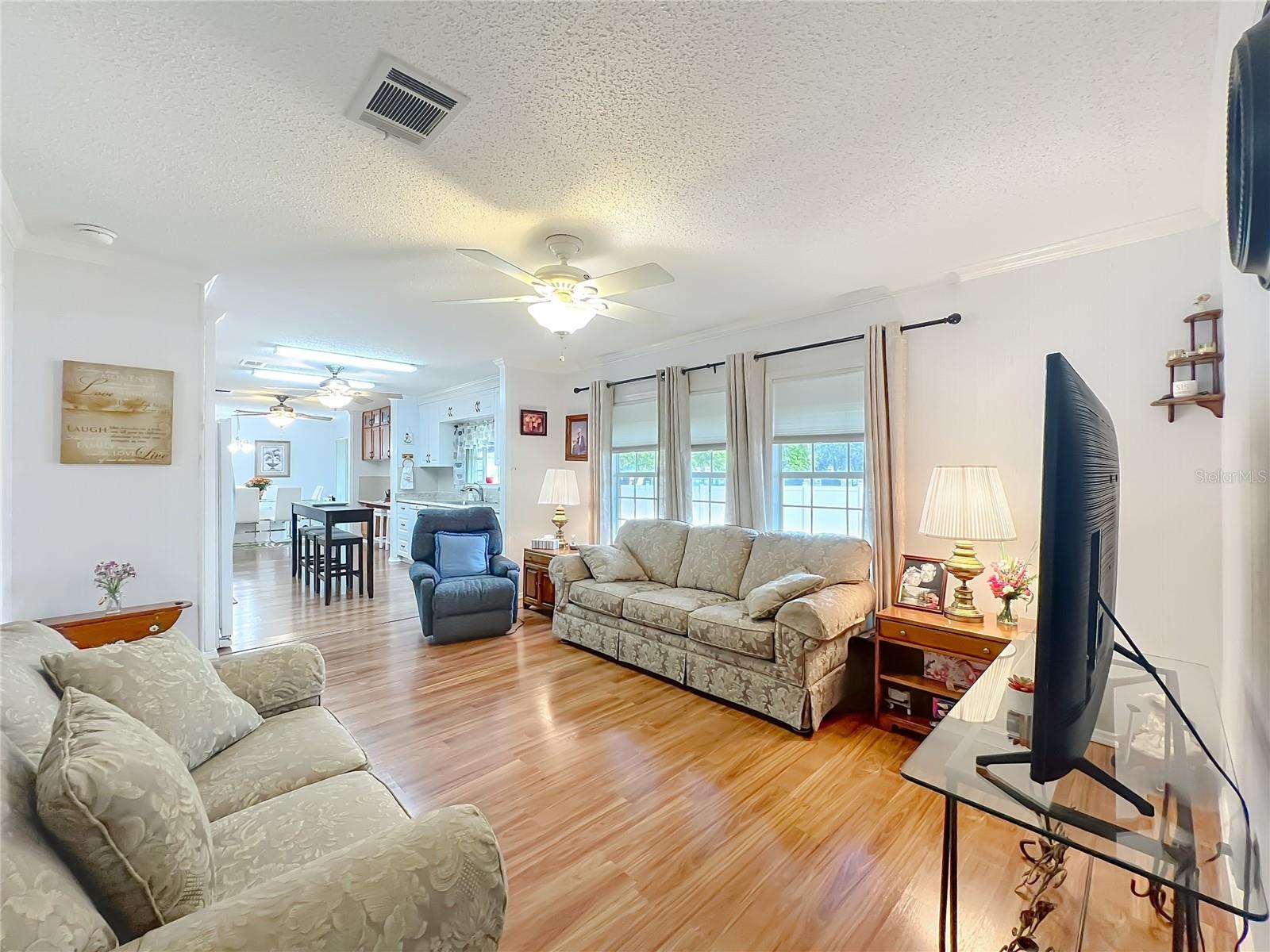 Image 17 of 45 For 1019 Capella Drive