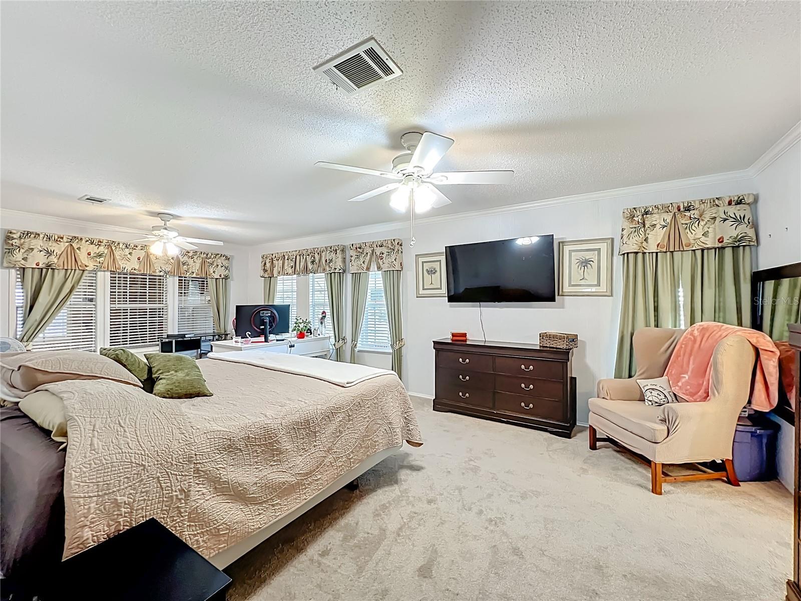 Image 24 of 45 For 1019 Capella Drive
