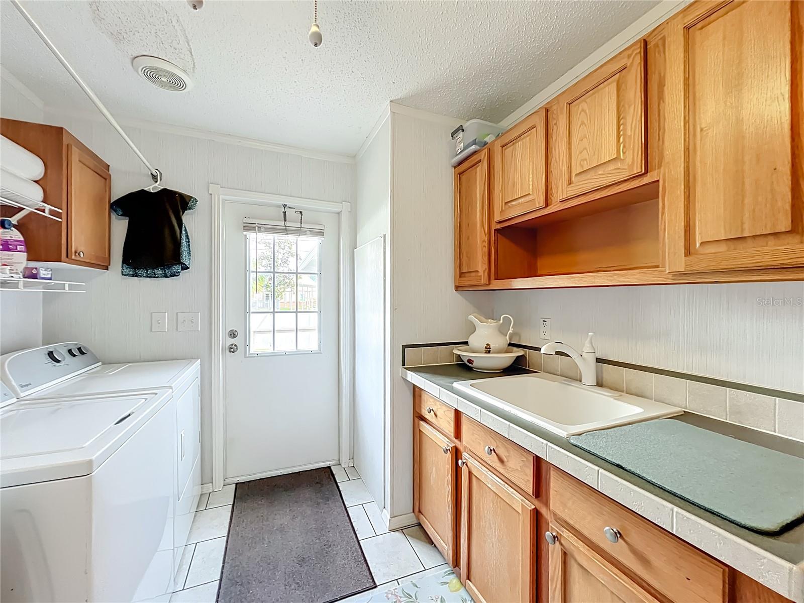 Image 33 of 45 For 1019 Capella Drive
