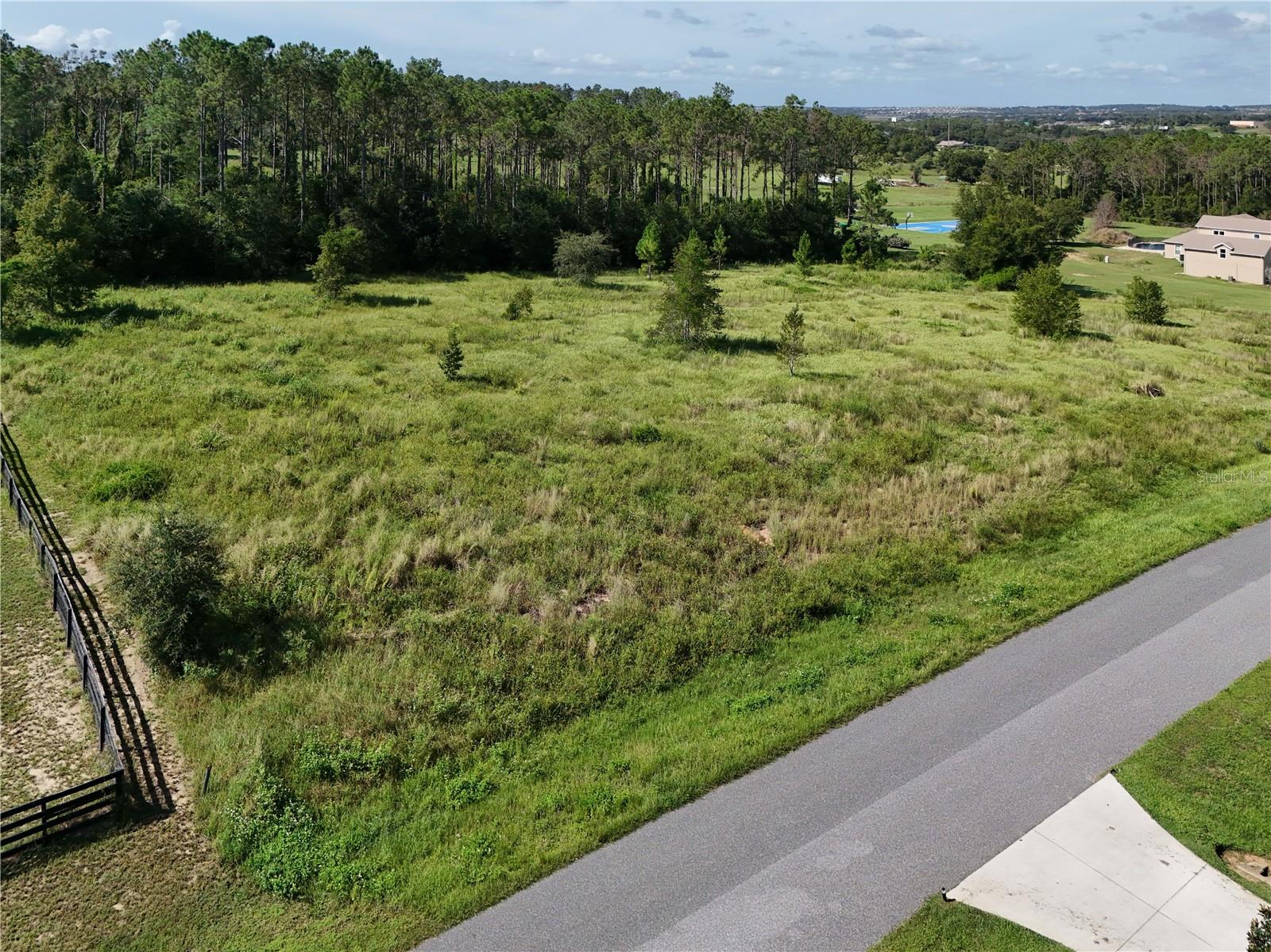 Image 13 of 27 For Sonoma Ridge Lane