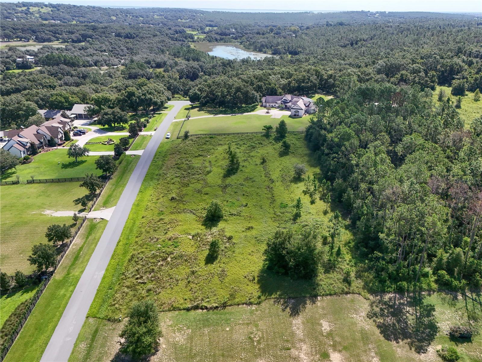 Image 16 of 27 For Sonoma Ridge Lane